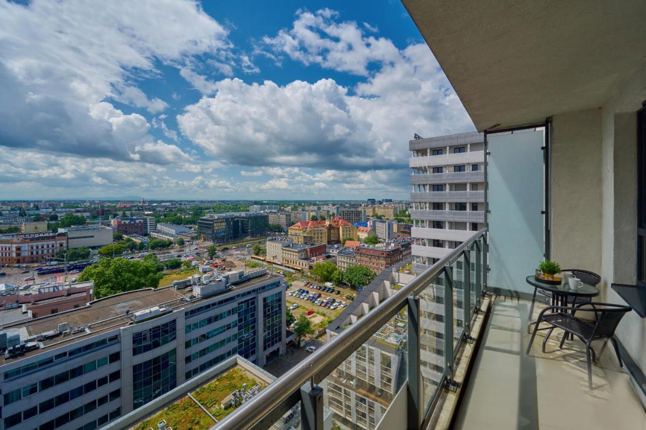 Odra Tower Apartment Center Of Wroclaw By Renters Prestige Εξωτερικό φωτογραφία