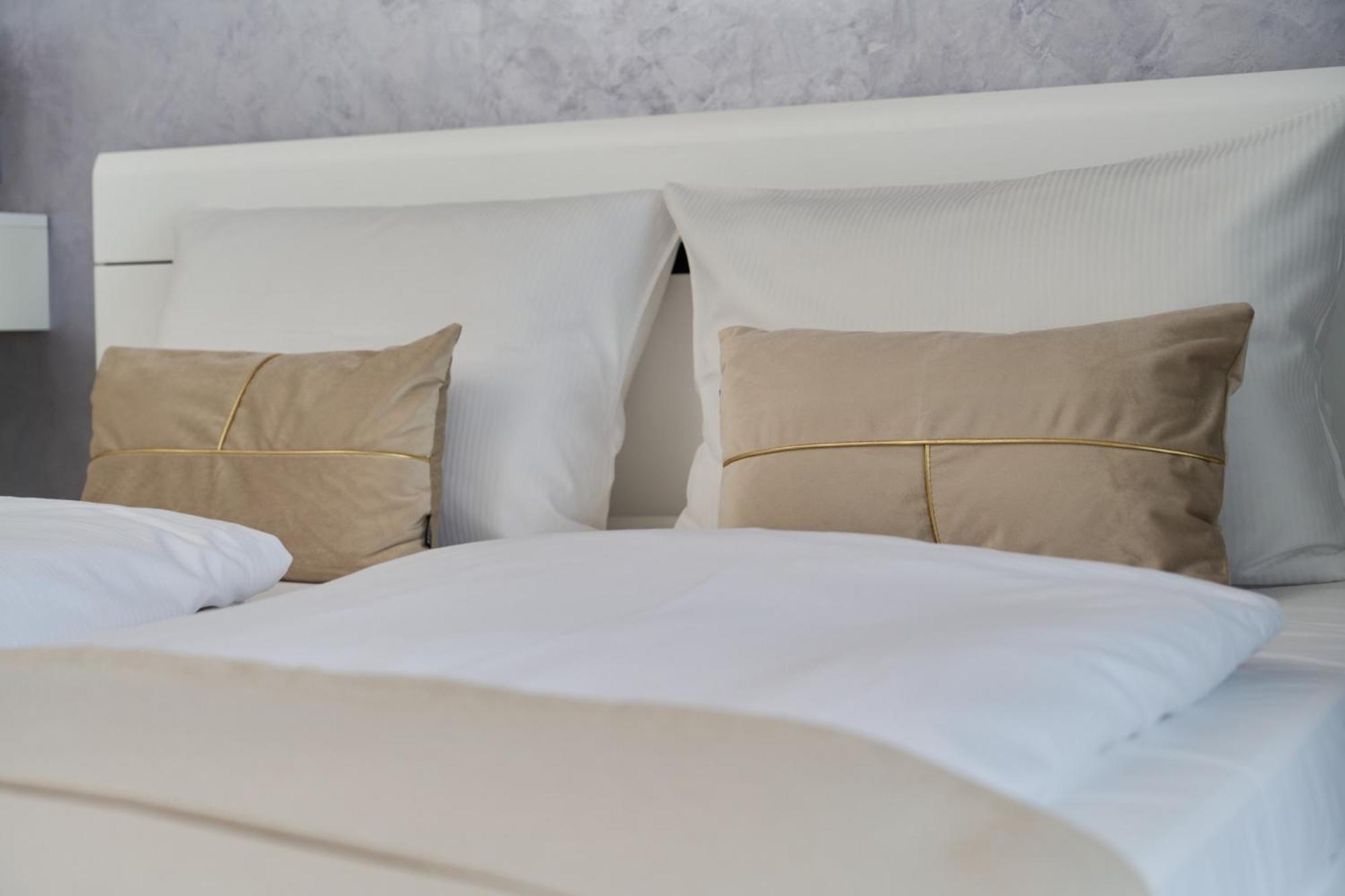 Odra Tower Apartment Center Of Wroclaw By Renters Prestige Εξωτερικό φωτογραφία