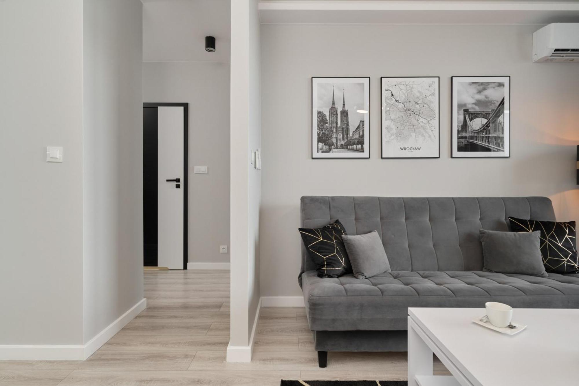 Odra Tower Apartment Center Of Wroclaw By Renters Prestige Εξωτερικό φωτογραφία