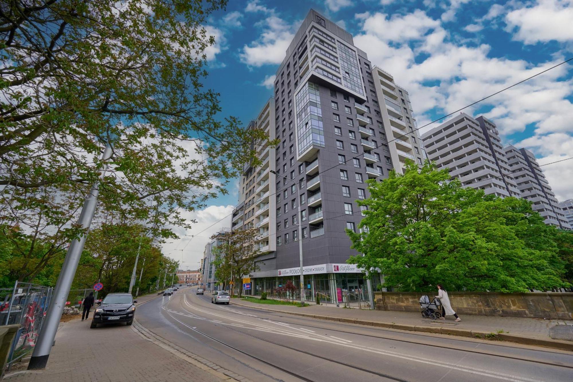 Odra Tower Apartment Center Of Wroclaw By Renters Prestige Εξωτερικό φωτογραφία