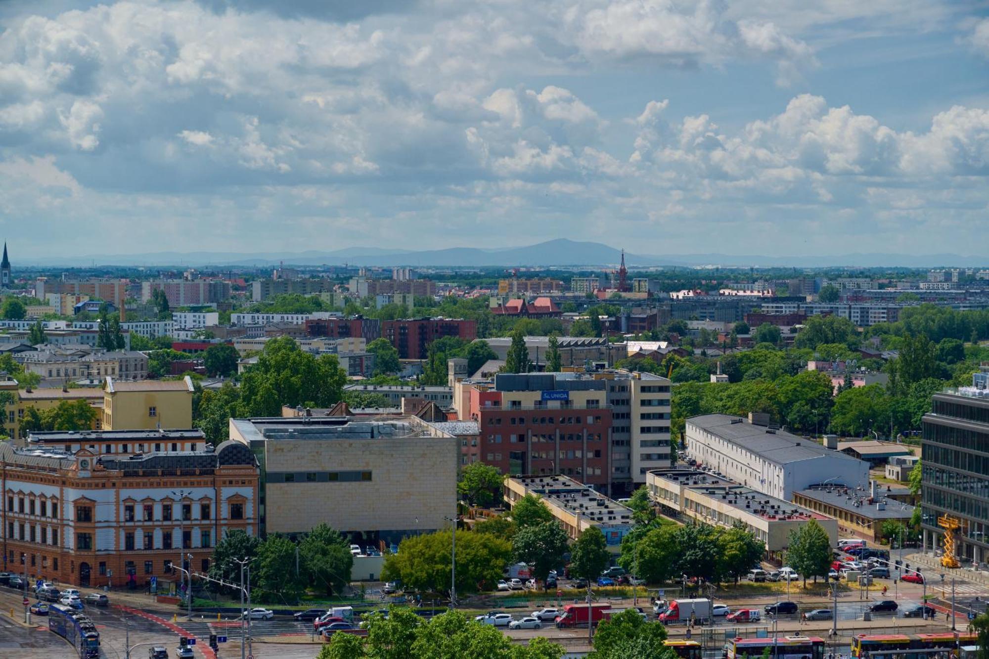 Odra Tower Apartment Center Of Wroclaw By Renters Prestige Εξωτερικό φωτογραφία
